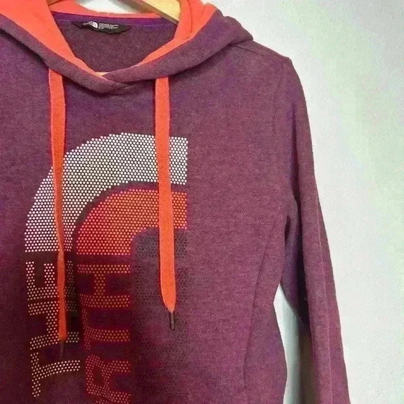 The north face women’s hoodie size small - Picture 3 of 5